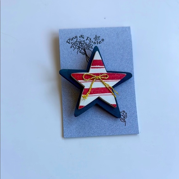 NWT Vintage Handmade Americana Red White and Blue Star pin - Picture 2 of 6